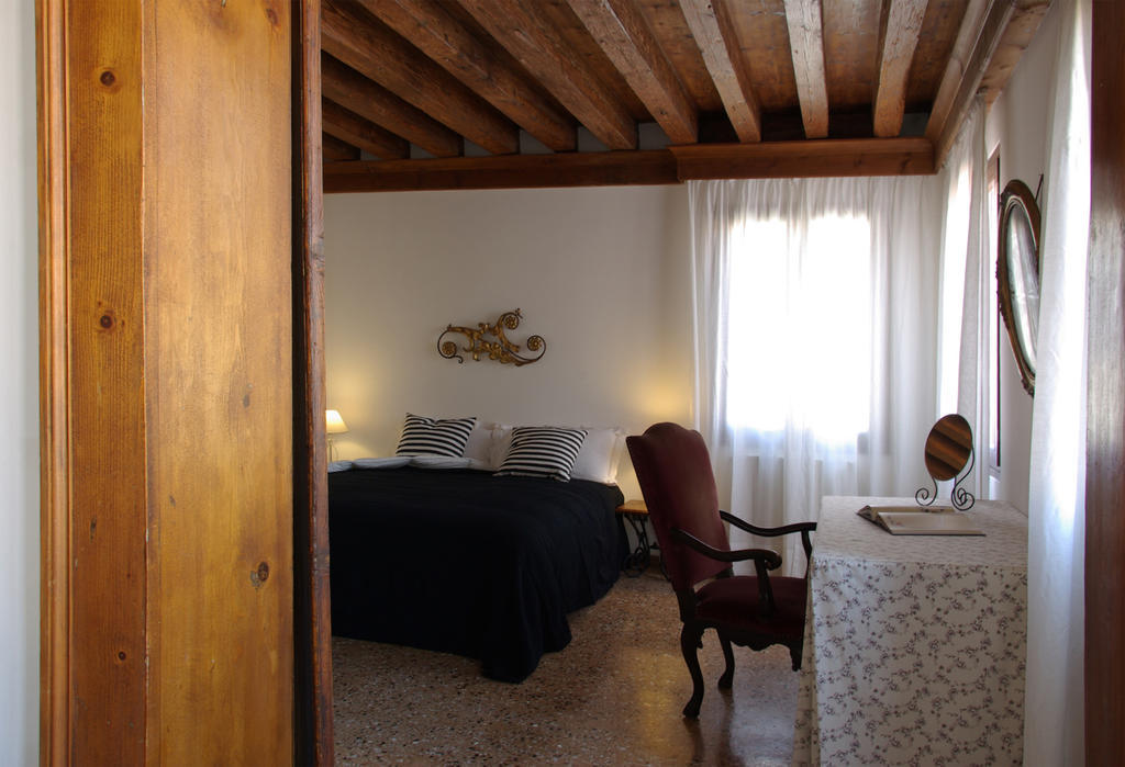 Appartamenti San Luca البندقية الغرفة الصورة